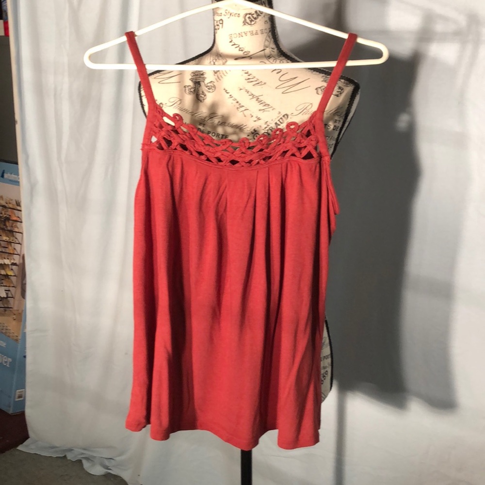 Elle rust colored sleeveless top